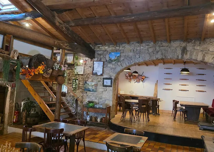Le Moulin De La Pipe - Logis Hotel Restaurant